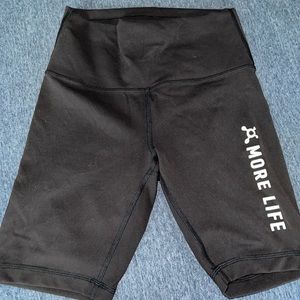 Lululemon orangetheory bike shorts